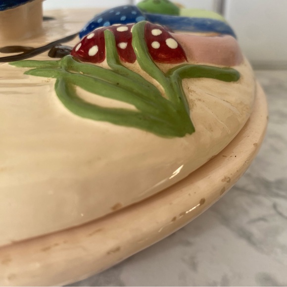 Vintage Handpainted 1970s Mushroom Ceramic Bowl - Picture 5 of 10